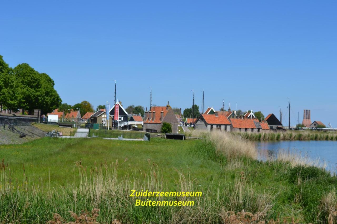 Karnemelkhuys Enkhuizen Exterior foto